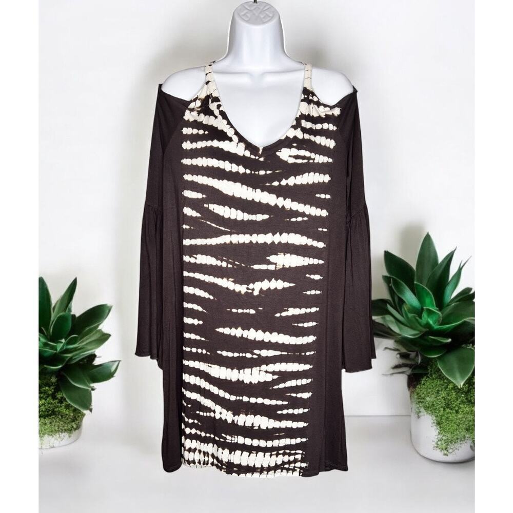 ☀️NWT Chaser Tie Dye Striped Cold Shoulder V-Neck Mini Dress Black/White Women's